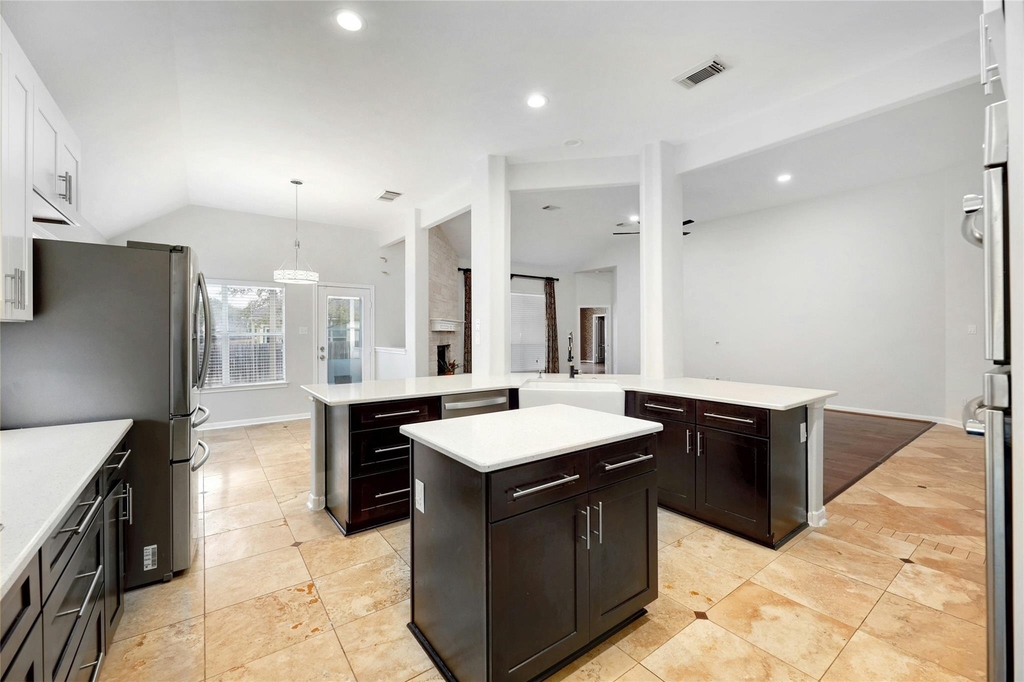 3806 Azur Ln - Photo 13