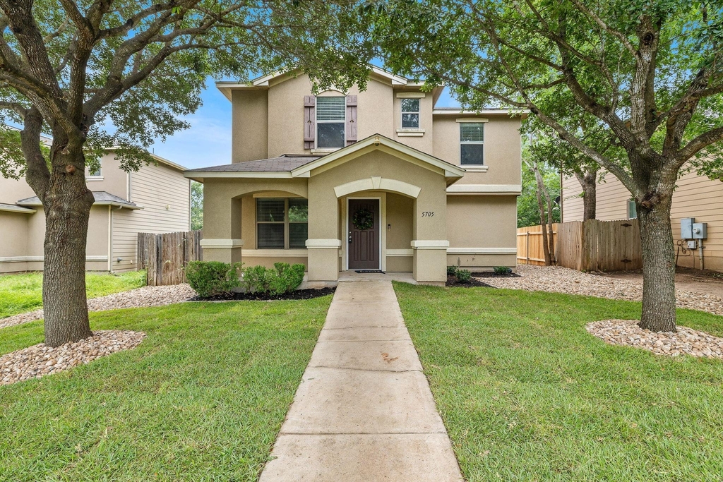 5705 Viewpoint Dr - Photo 2