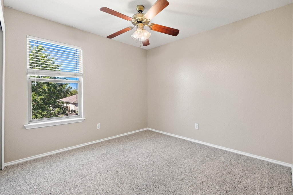 5705 Viewpoint Dr - Photo 21