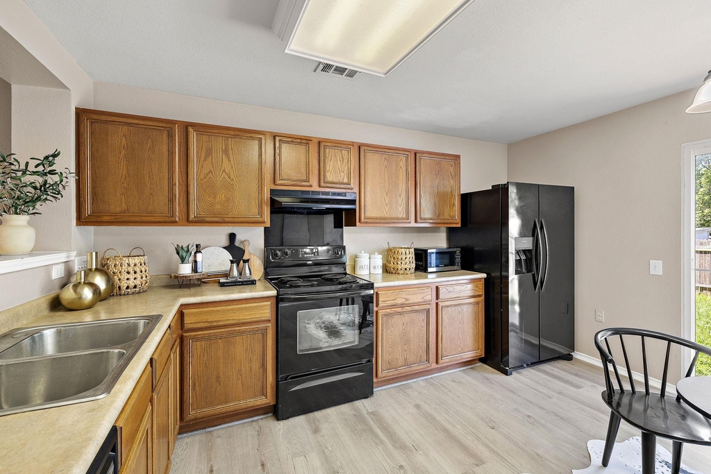 5705 Viewpoint Dr - Photo 8