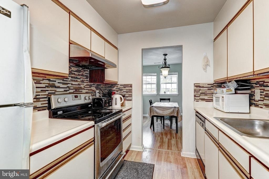 8495 Falls Run Road - Photo 9