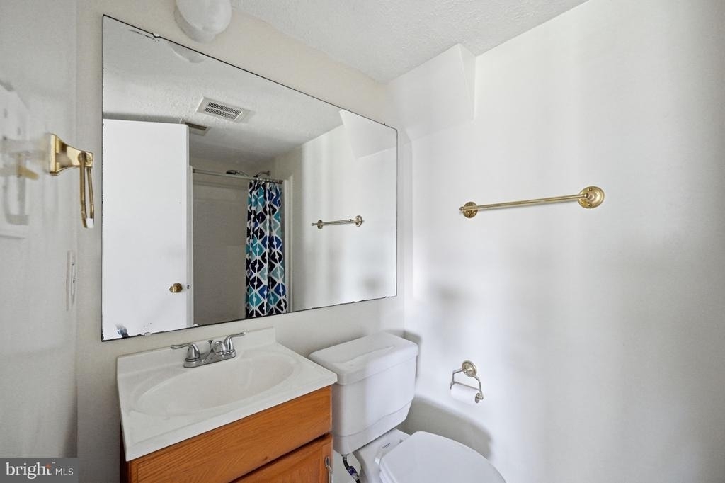 6251 Parallel Lane - Photo 3