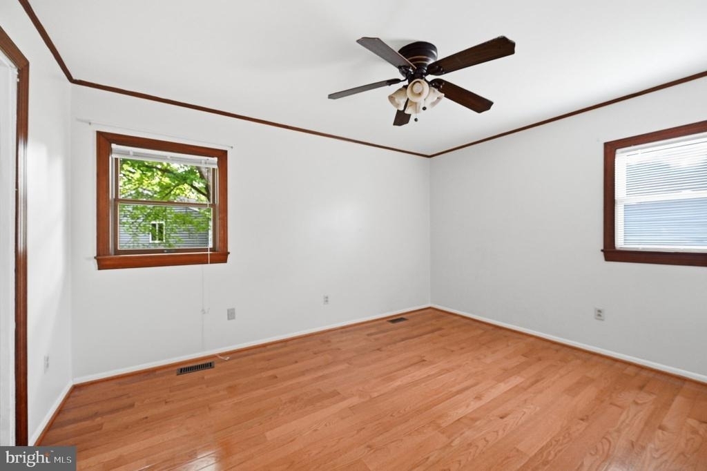 6251 Parallel Lane - Photo 15
