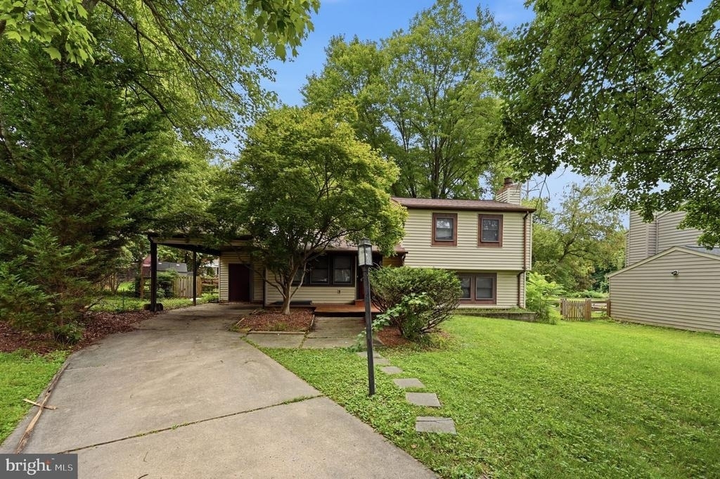 6251 Parallel Lane - Photo 0