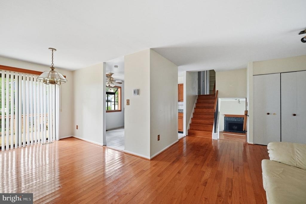 6251 Parallel Lane - Photo 11
