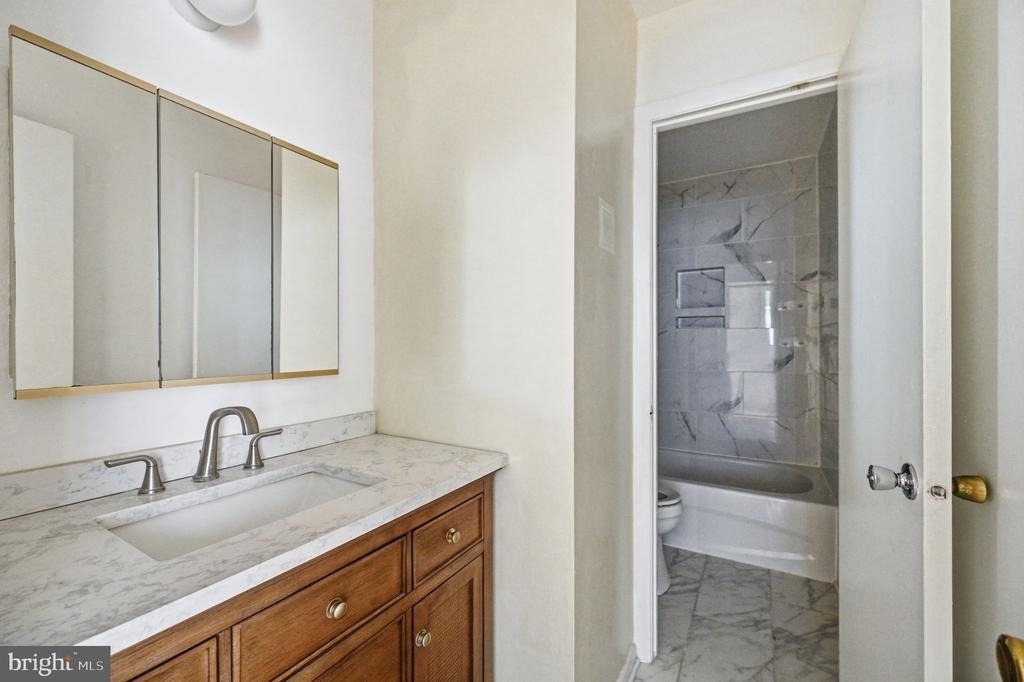 6251 Parallel Lane - Photo 14