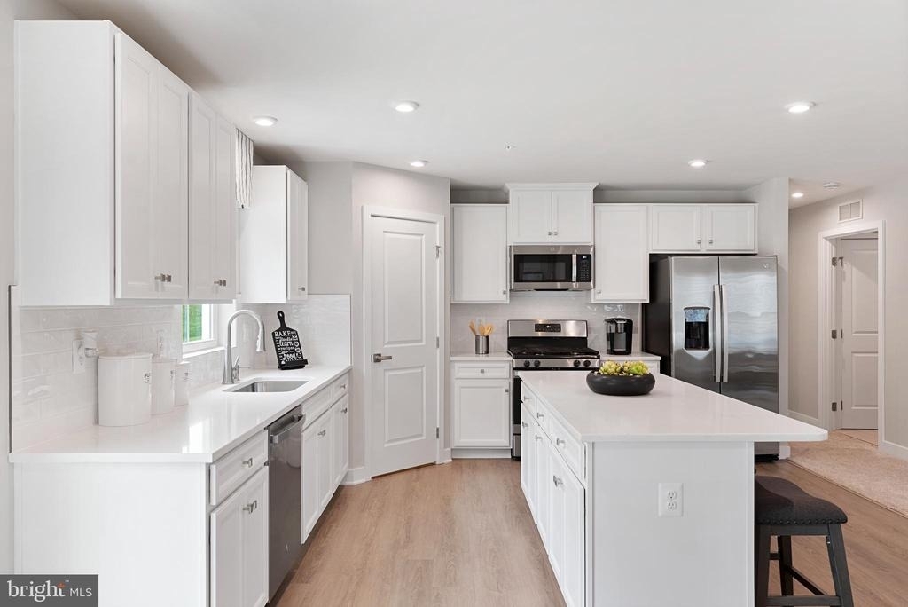 4771 Naples Avenue - Photo 9