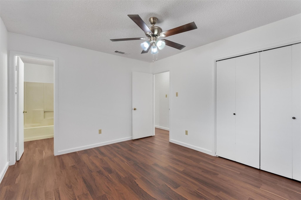 12900 Hymeadow Dr - Photo 10