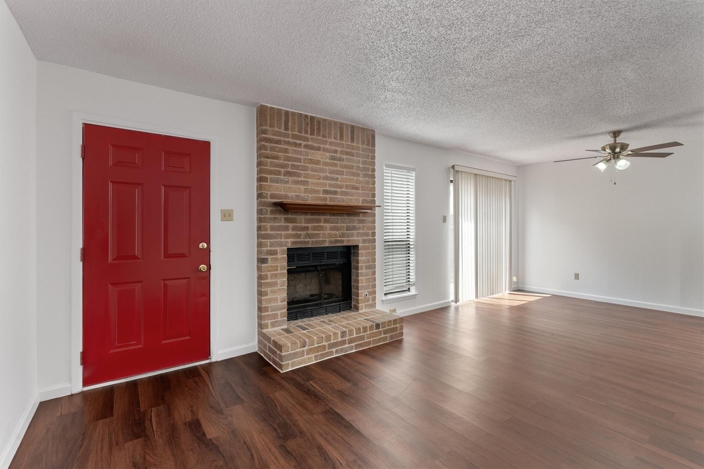 12900 Hymeadow Dr - Photo 3
