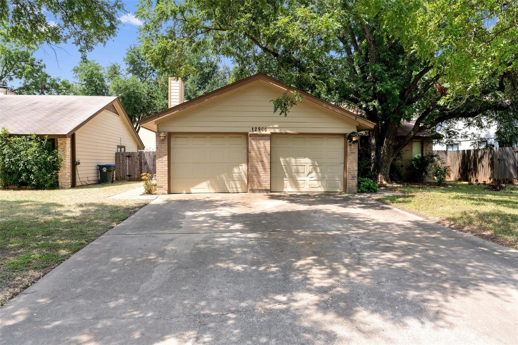 12900 Hymeadow Dr - Photo 0