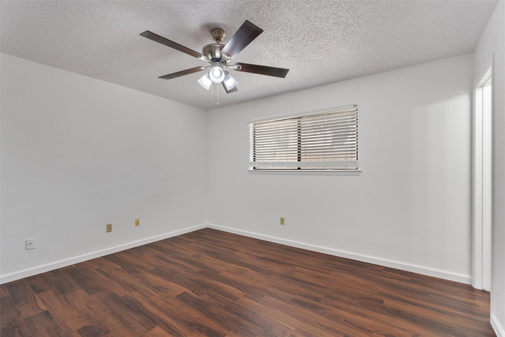 12900 Hymeadow Dr - Photo 9