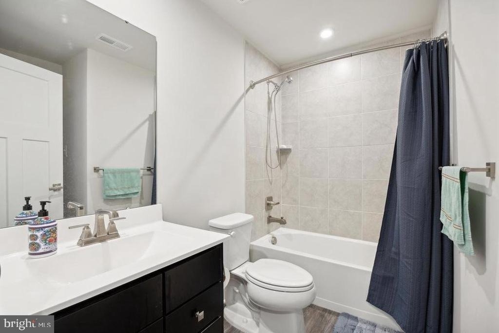 6070 Fallfish Court - Photo 11