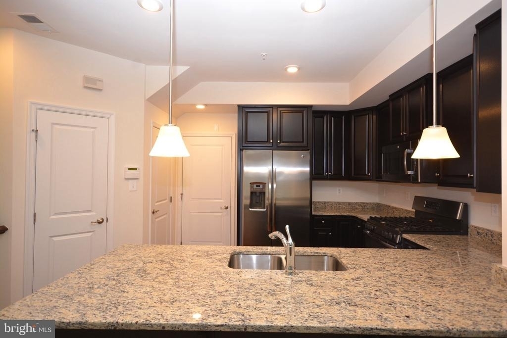 5942 Leben Drive - Photo 4