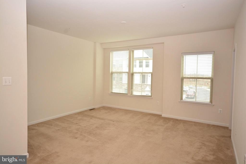 5942 Leben Drive - Photo 11