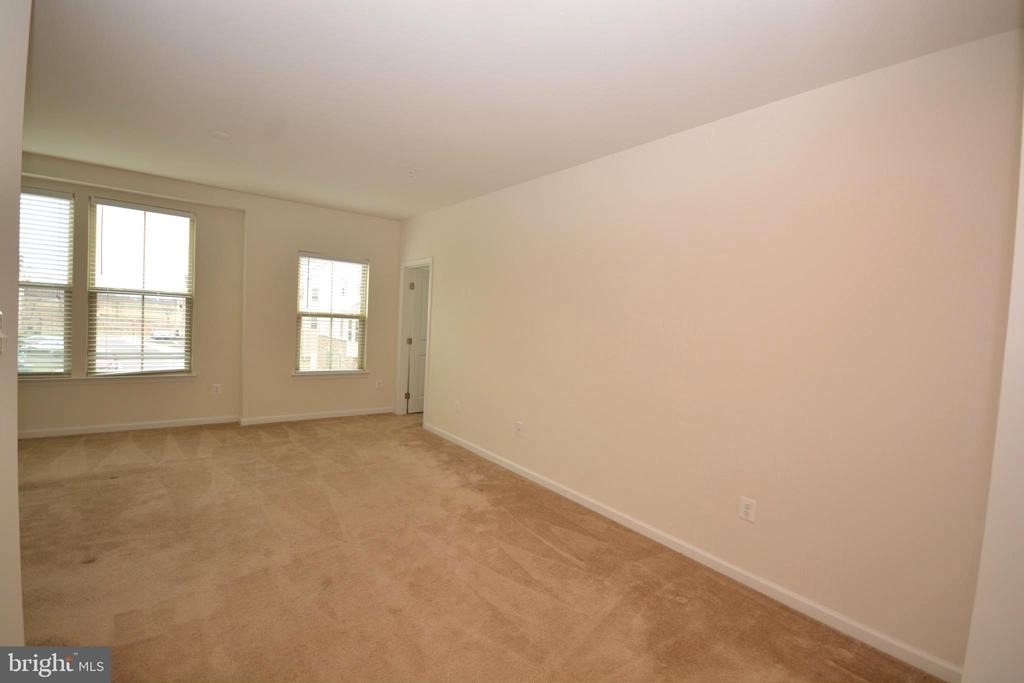 5942 Leben Drive - Photo 12