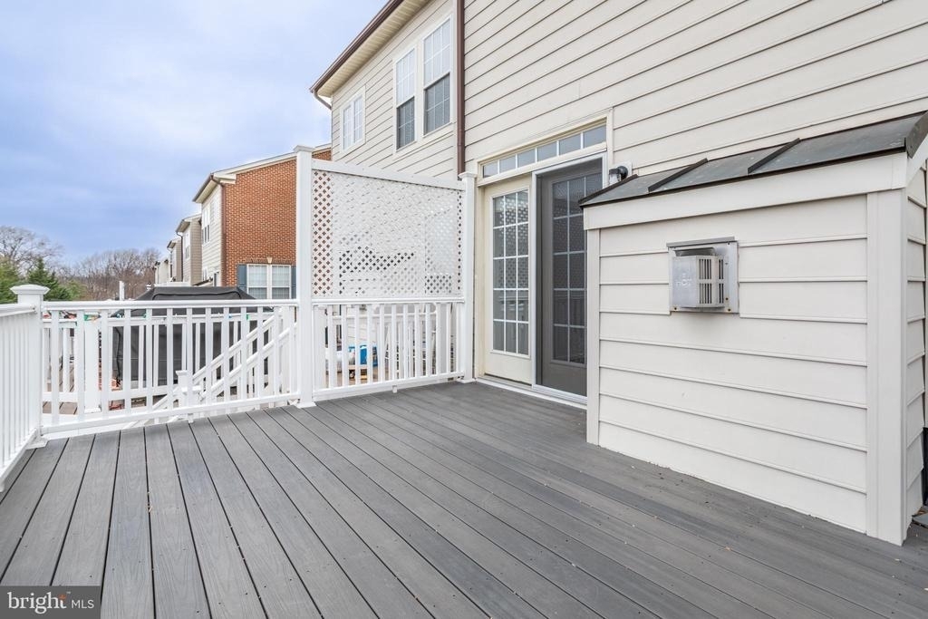 9314 Penrose Street - Photo 32