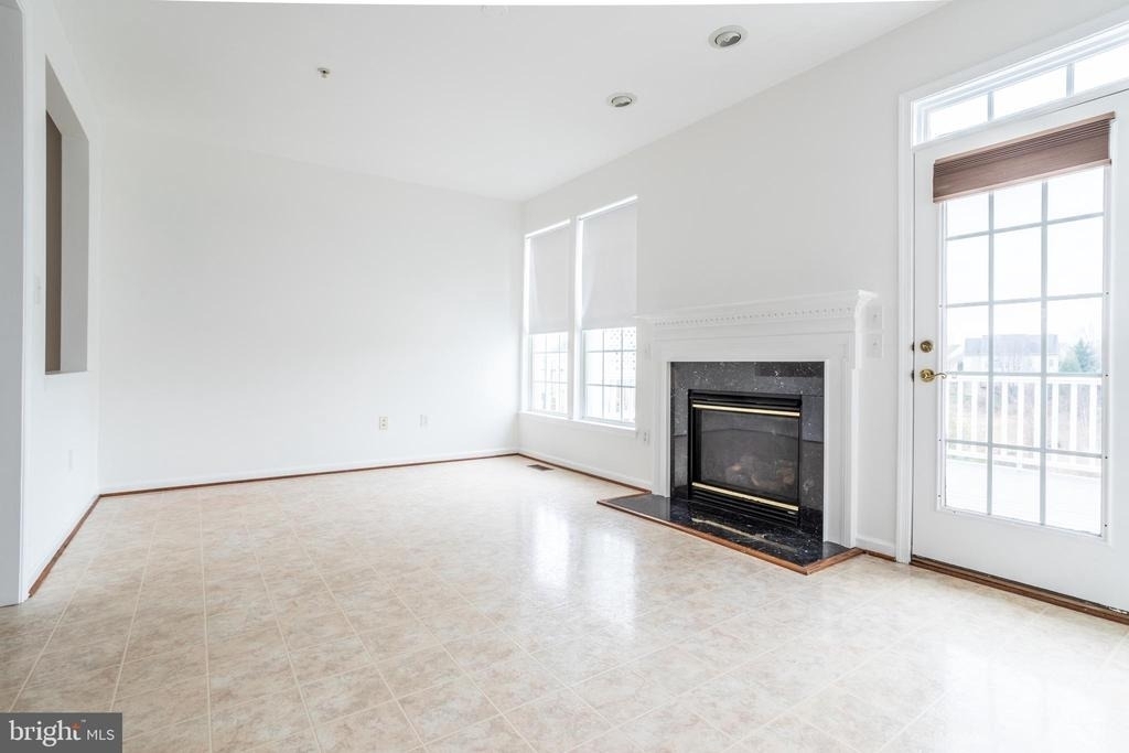 9314 Penrose Street - Photo 11