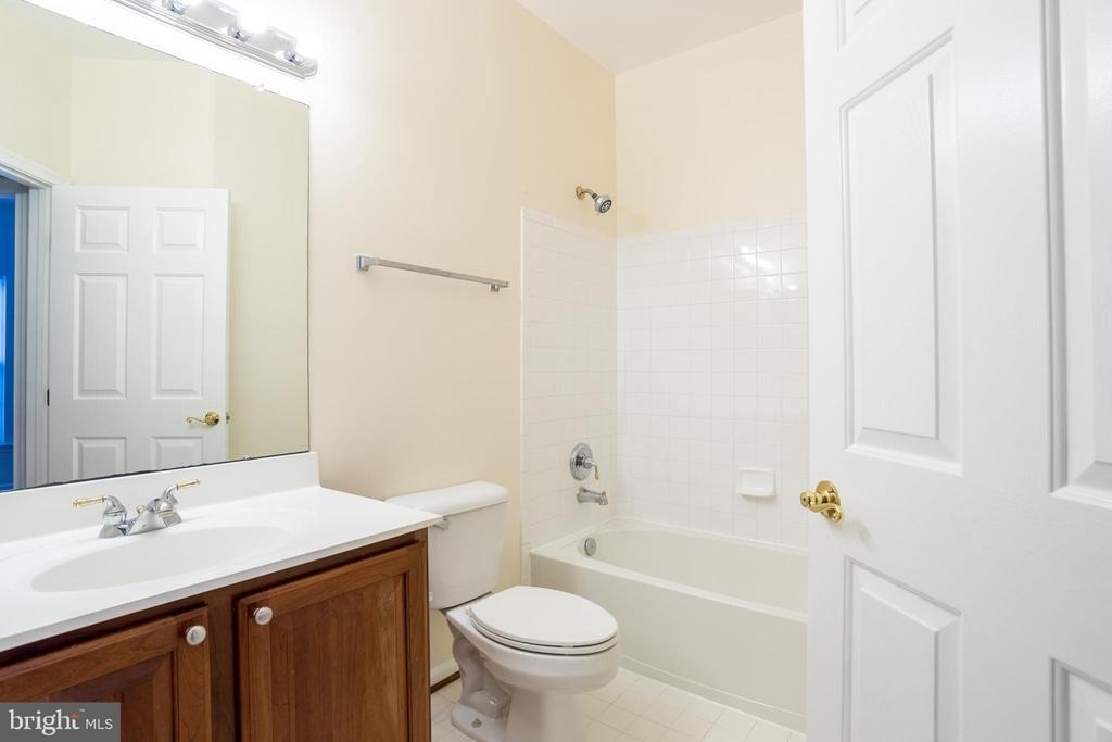 9314 Penrose Street - Photo 22