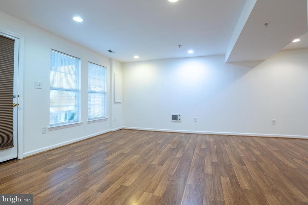9314 Penrose Street - Photo 28