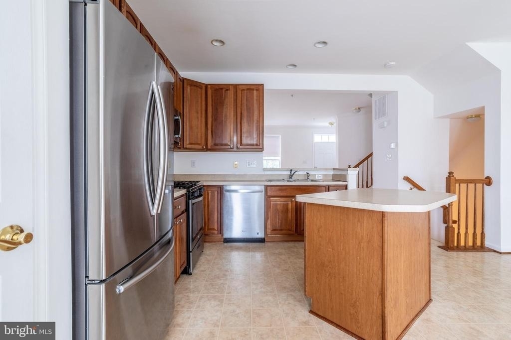 9314 Penrose Street - Photo 7