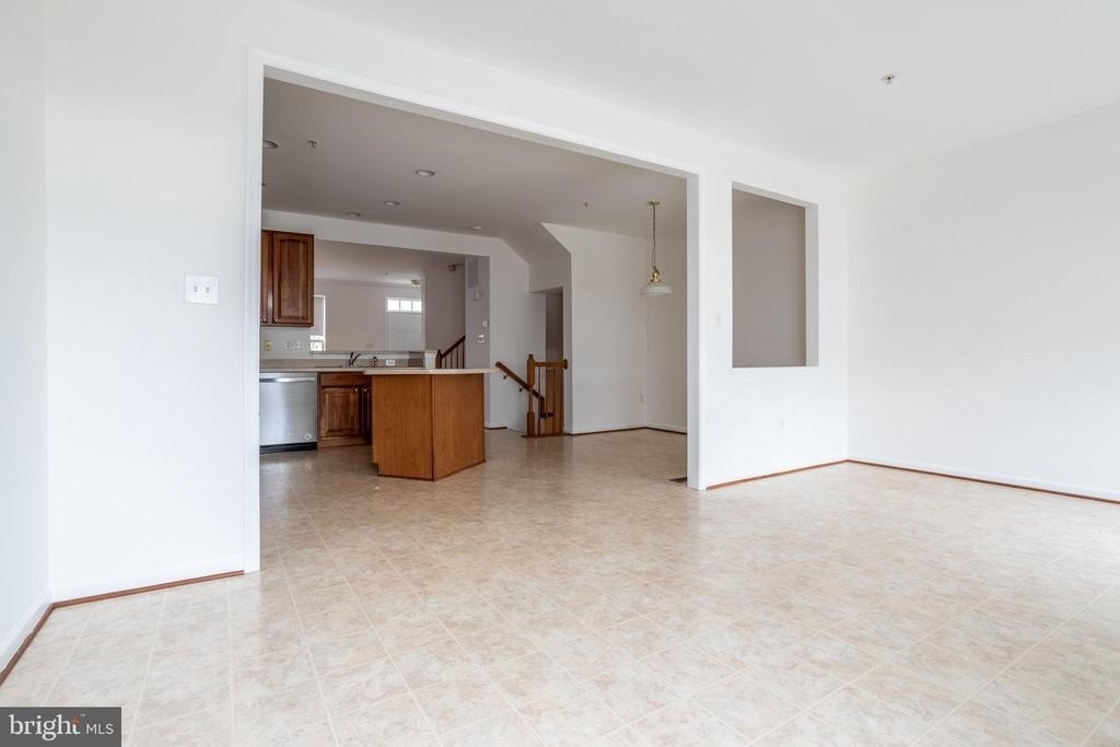 9314 Penrose Street - Photo 10