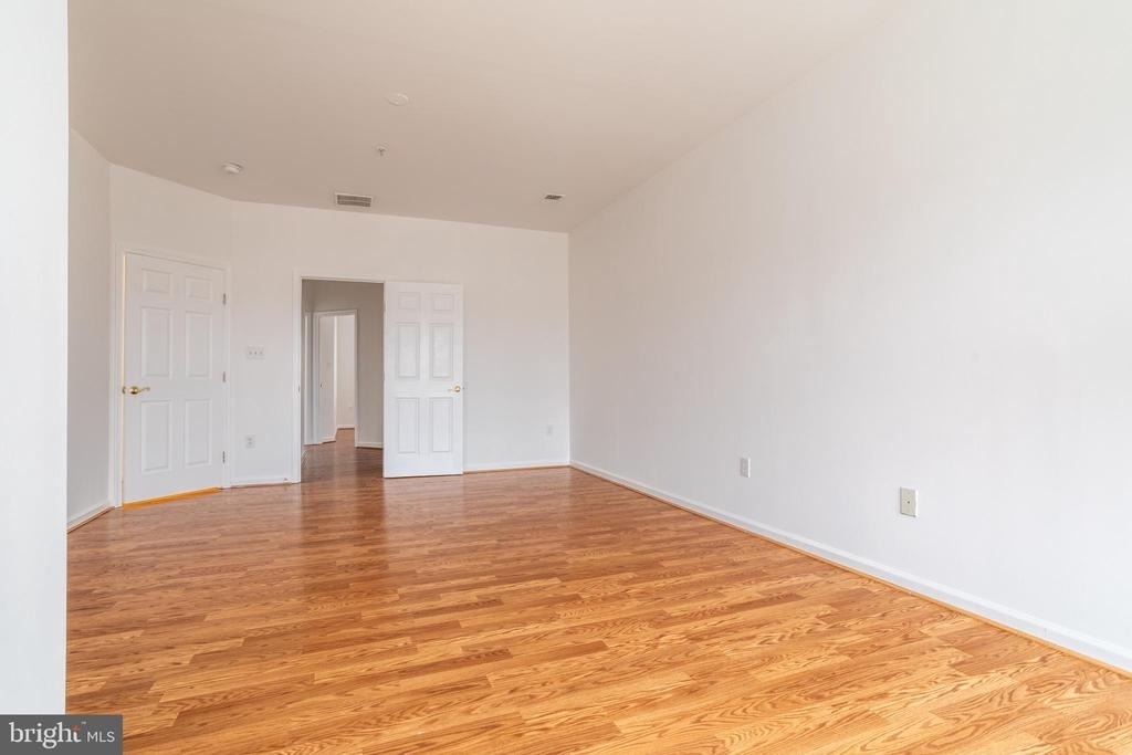 9314 Penrose Street - Photo 15