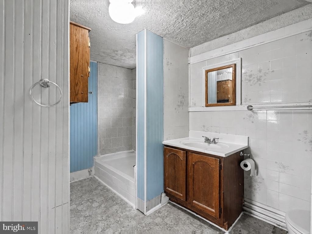 5949 Conover Road - Photo 7