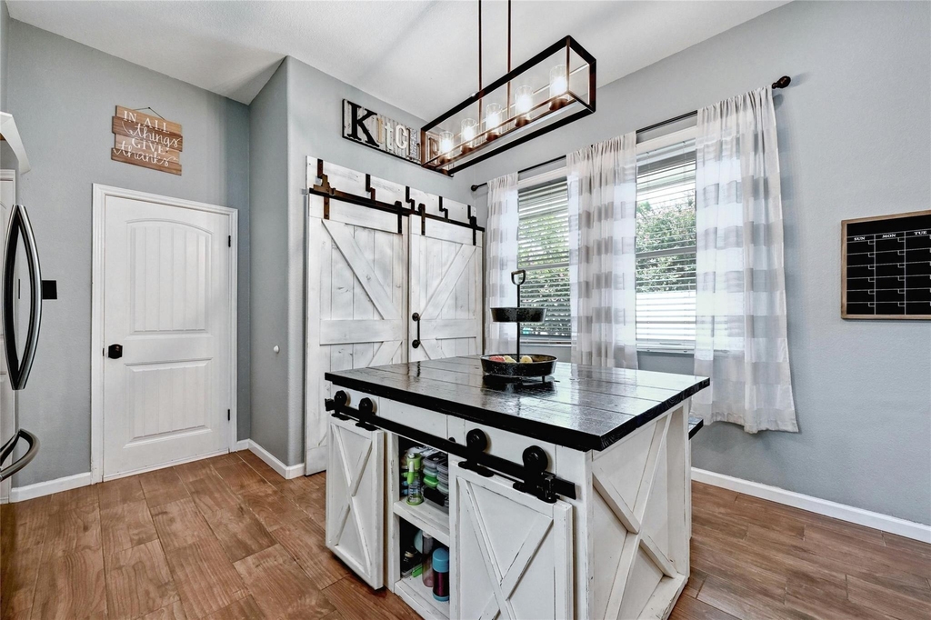 3012 Rochelle Dr - Photo 10