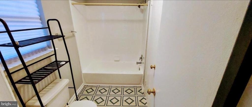 2561 Robinson Place - Photo 21