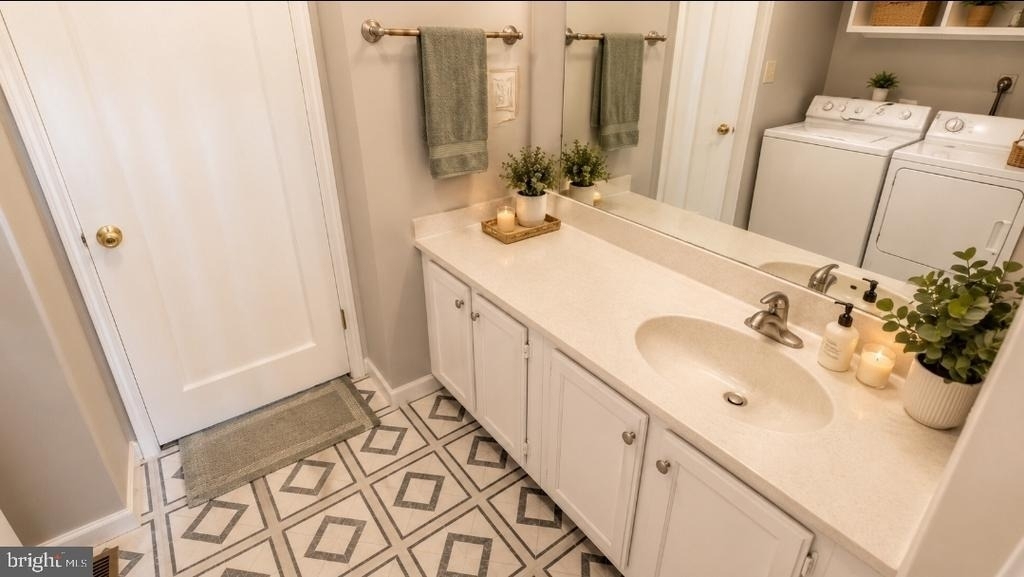 2561 Robinson Place - Photo 7