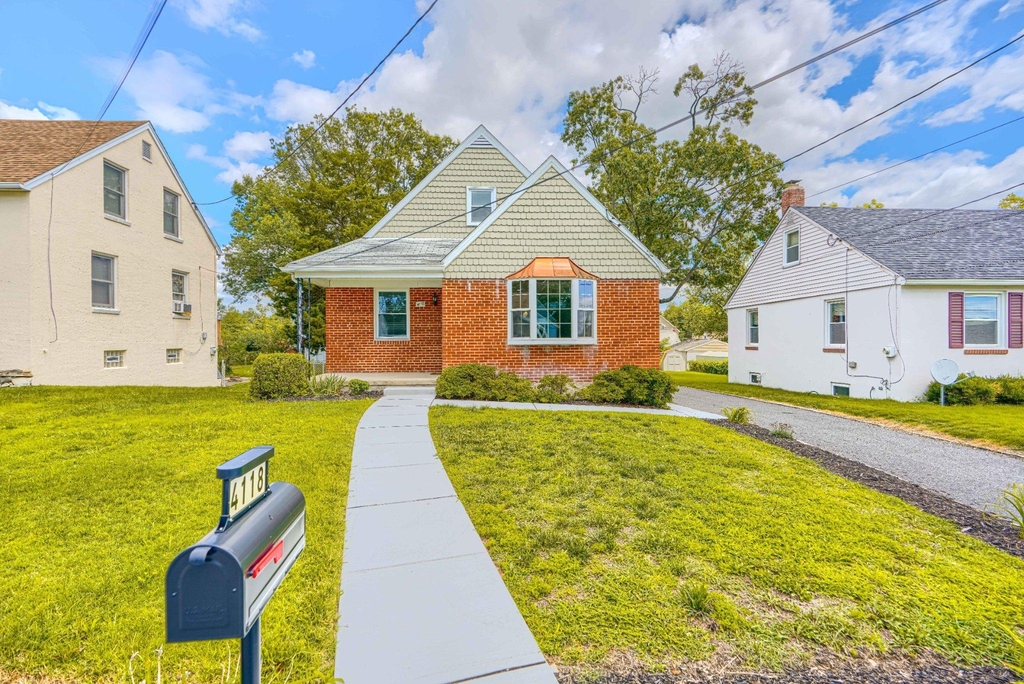 4118 Slater Avenue - Photo 0