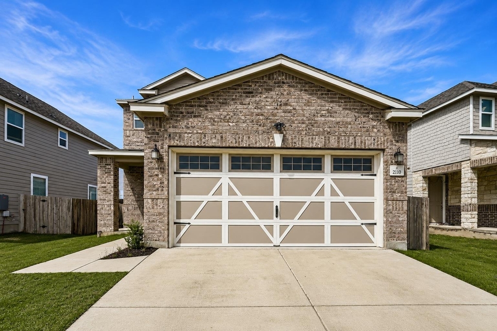2110 Goji Ln - Photo 1