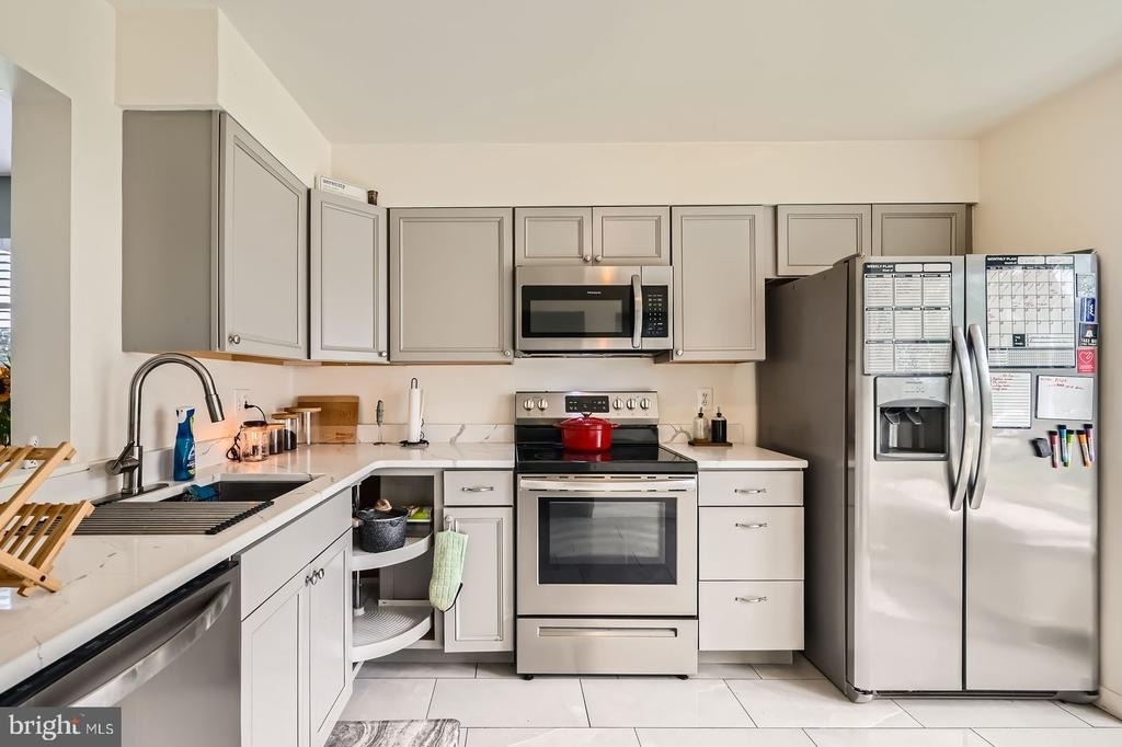 2401 Kevsway Court - Photo 1