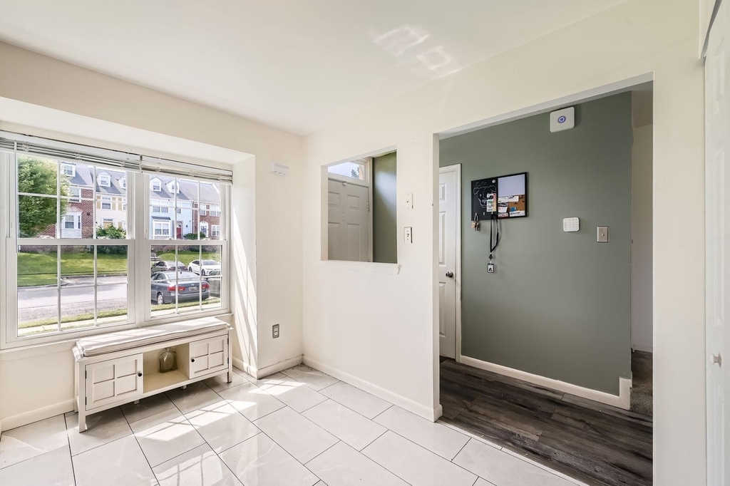 2401 Kevsway Court - Photo 4