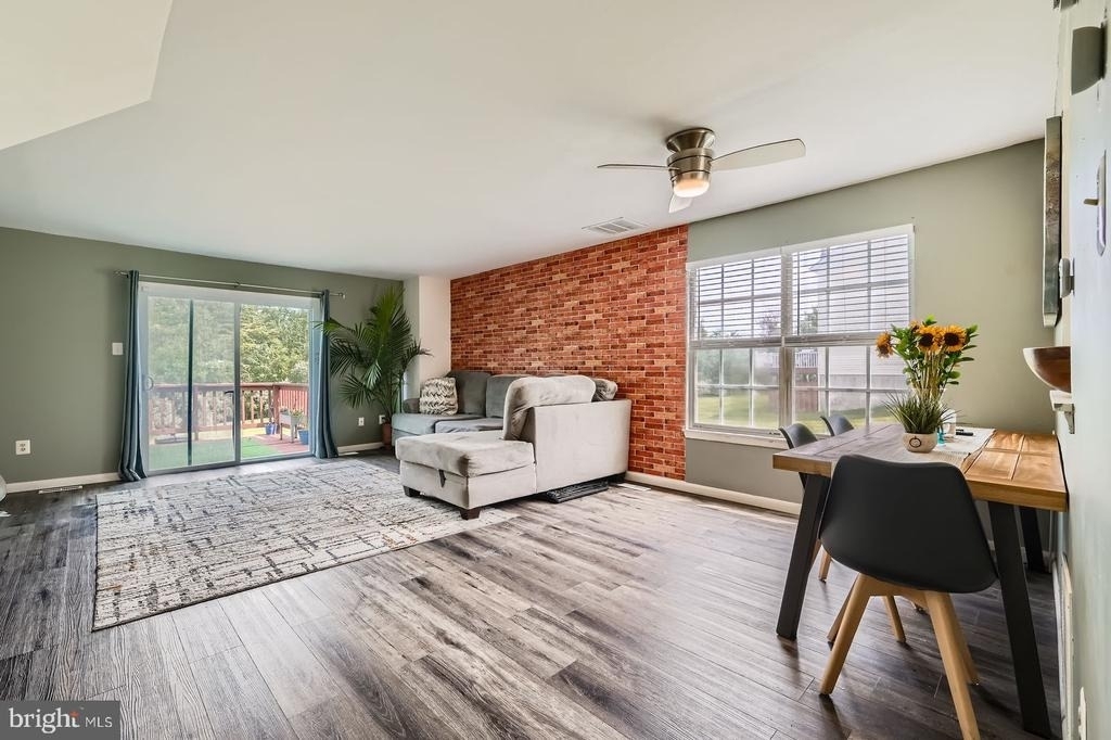 2401 Kevsway Court - Photo 7