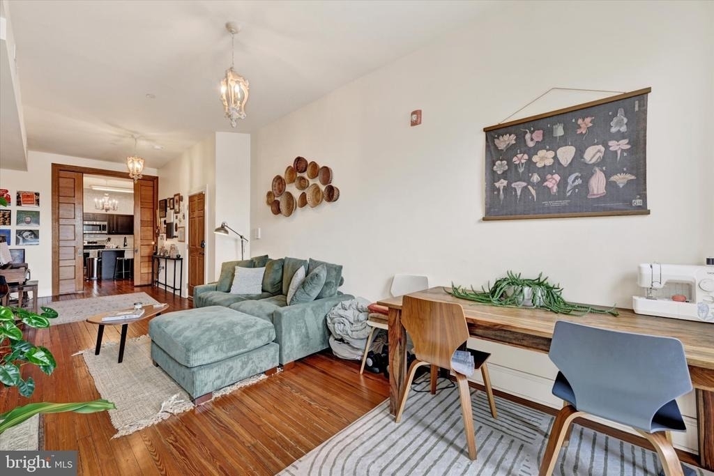 1625 Saint Paul Street - Photo 4