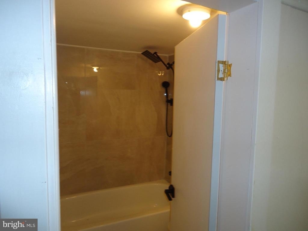 2807 Clifton Avenue - Photo 26