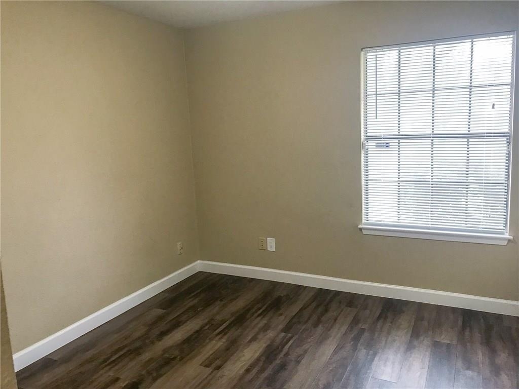 10511 Robinwood Cir - Photo 14