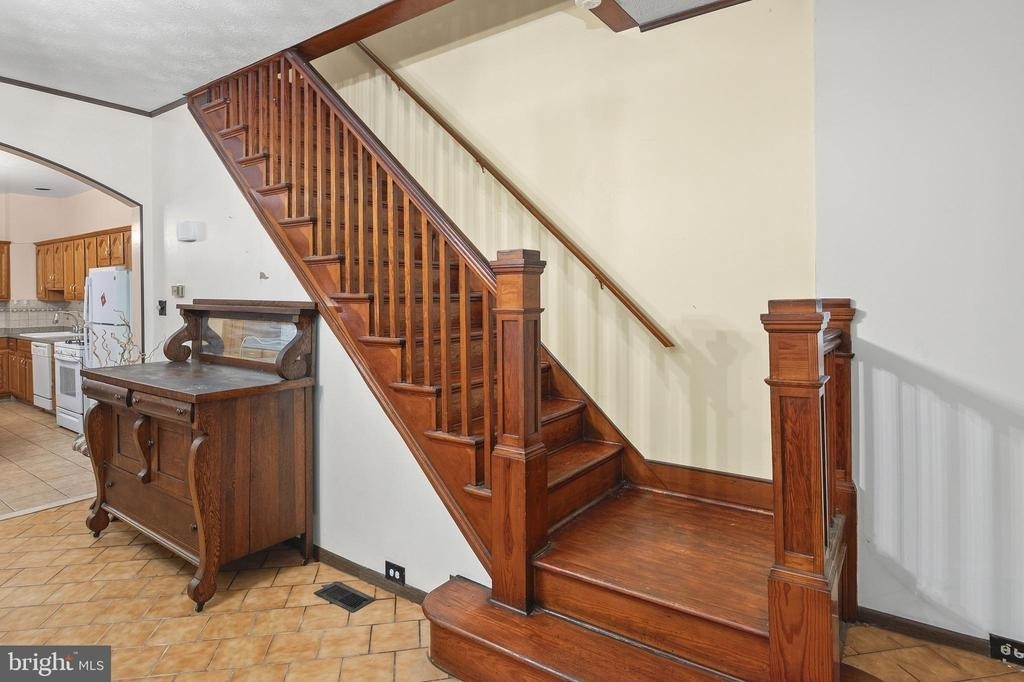 22 S Highland Avenue - Photo 9