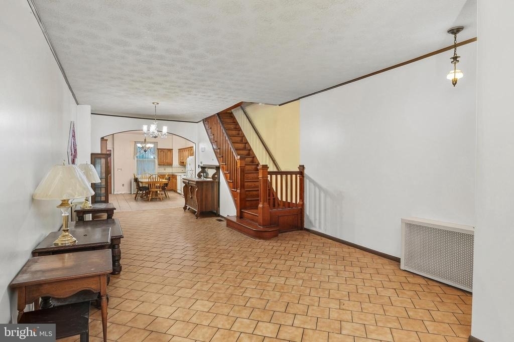 22 S Highland Avenue - Photo 3