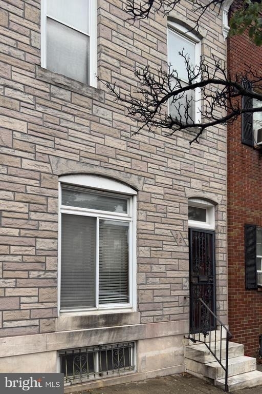 22 S Highland Avenue - Photo 1