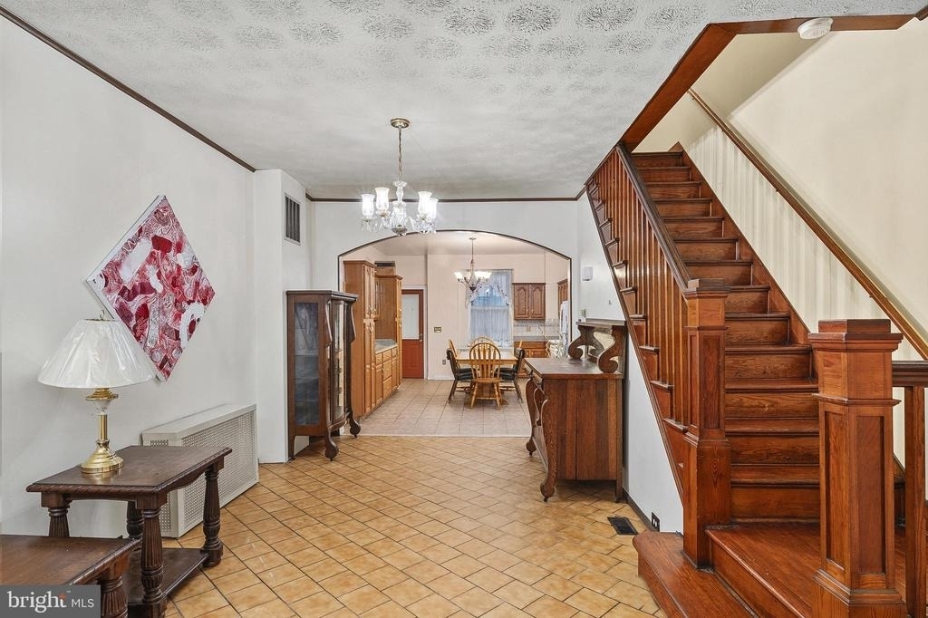 22 S Highland Avenue - Photo 5
