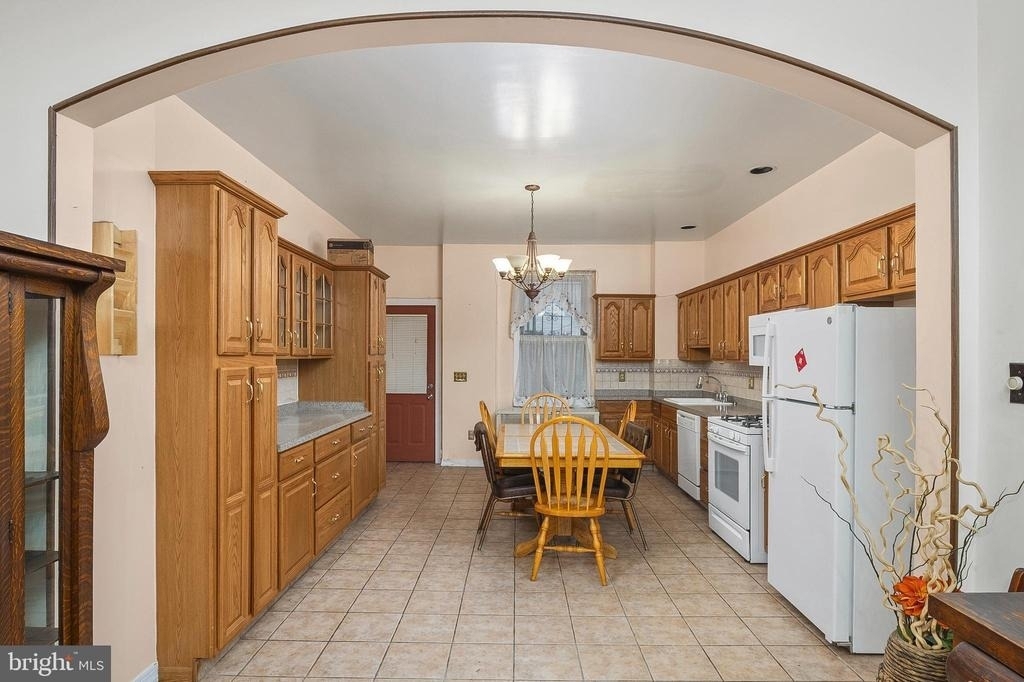 22 S Highland Avenue - Photo 6