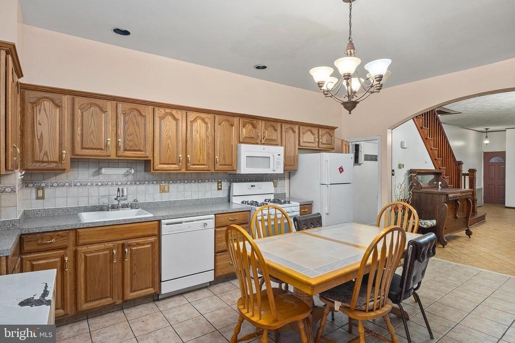 22 S Highland Avenue - Photo 7