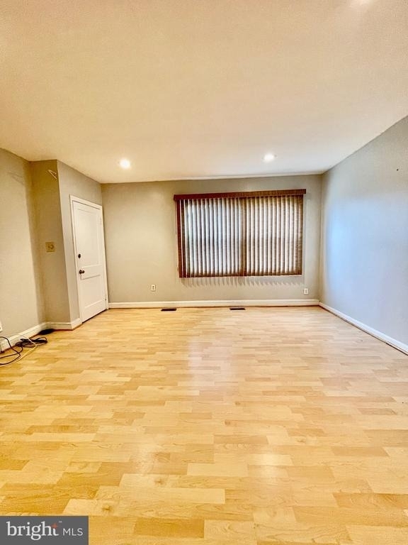 2914 Clearview Avenue - Photo 3