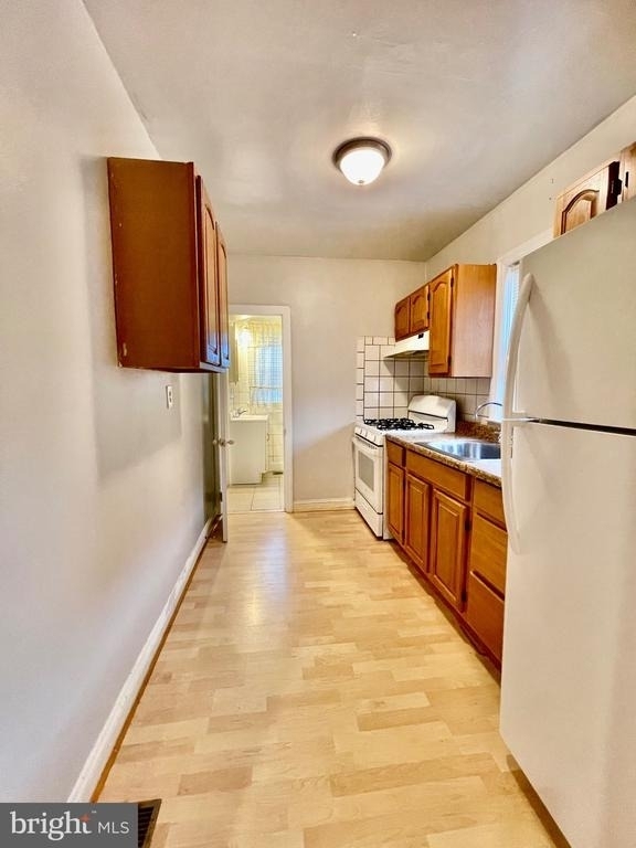 2914 Clearview Avenue - Photo 10