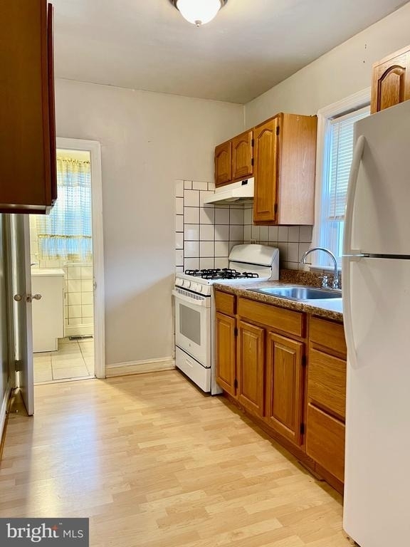 2914 Clearview Avenue - Photo 8