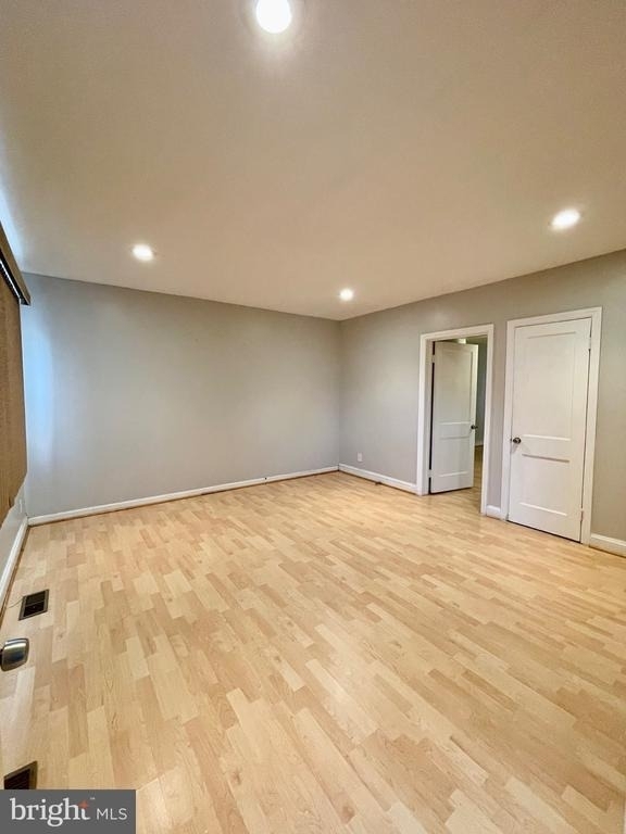 2914 Clearview Avenue - Photo 4
