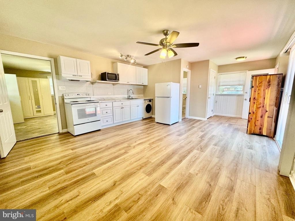 4740 Frederick Avenue - Photo 4