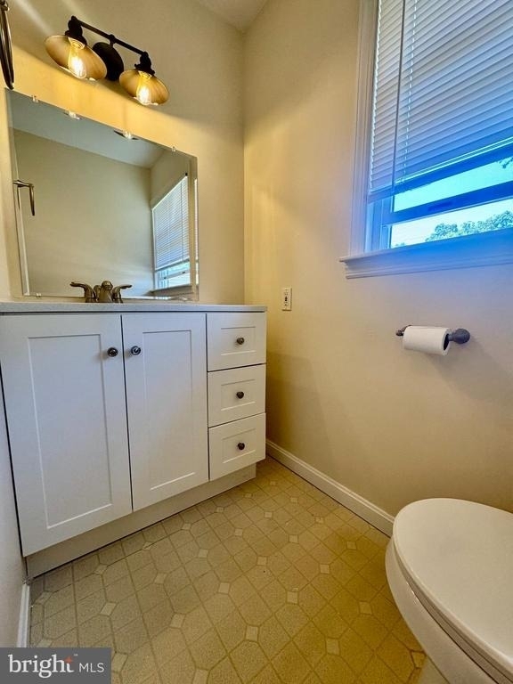 4740 Frederick Avenue - Photo 13
